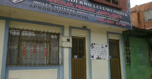 LICEO MODERNO LEEUWENHOEK CARRERA 110 75A CON 10 LICEO MODERNO LEEUWENHOEK CARRERA 110 75A CON 10